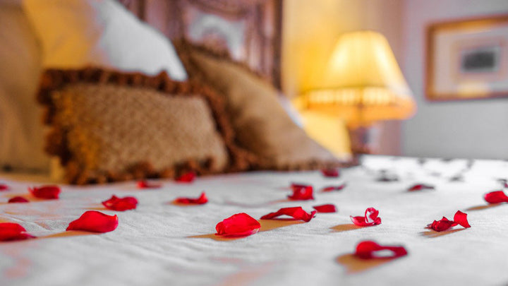 プロポーズ場所として人気のホテル。最高のプロポーズにするために、部屋の装飾や渡し方の工夫をギフトコンシェルジュが伝授。