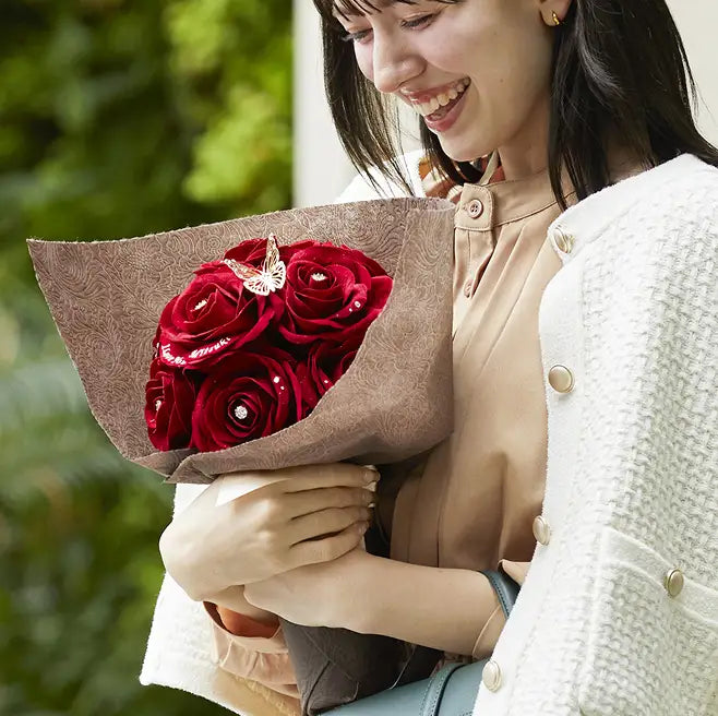 12本の赤バラ花束