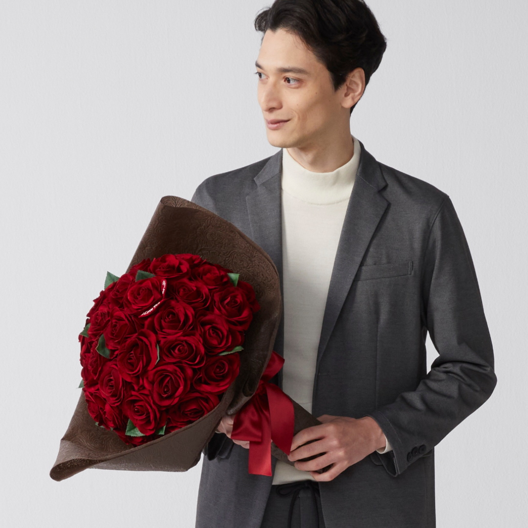 バラの花束 50本［Rose-050］「永遠」「偶然の出会い」 直接お手渡し プロポーズ 誕生日 記 念日 結婚記念日 お祝い 赤薔薇 赤バラ 送料無料 プリザーブドフラワー プロポーズ 花束 花《永遠-50本の赤バラ花束-》花束プレゼント バラの花束 50本 ブーケ バラの花束50本 薔薇の花束  赤いバラ バラ花束 プロポーズ造花 枯れないバラ 赤バラ プリザーブドフラワーブーケ 妻 嫁 結婚記念日 花束ギフト ブリザードフラワー |  Fleur