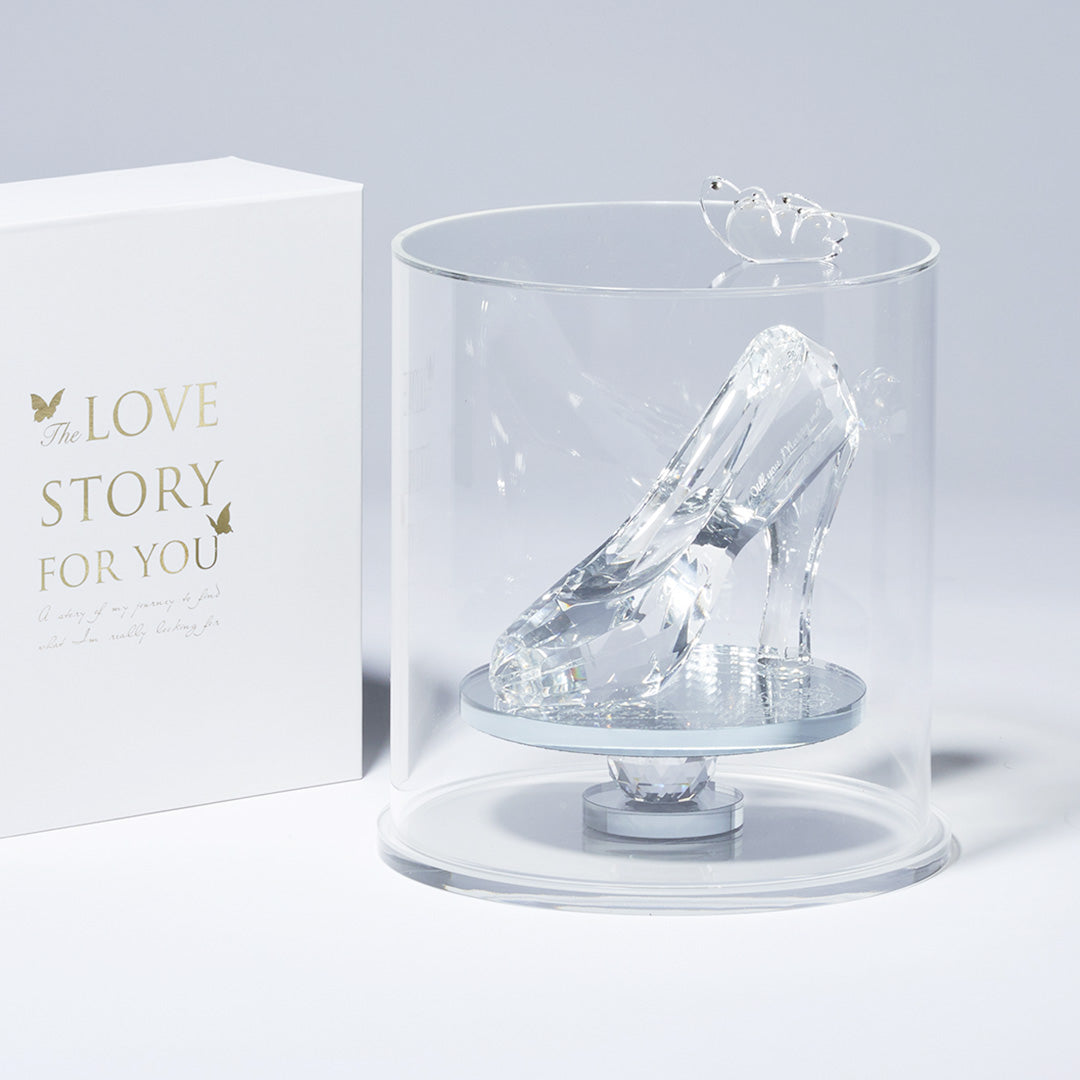 プロポーズは永遠に輝くシンデレラのガラスの靴 プリンセスクリスタル MERIA ROOM PROPOSE（メリアルームプロポーズ）