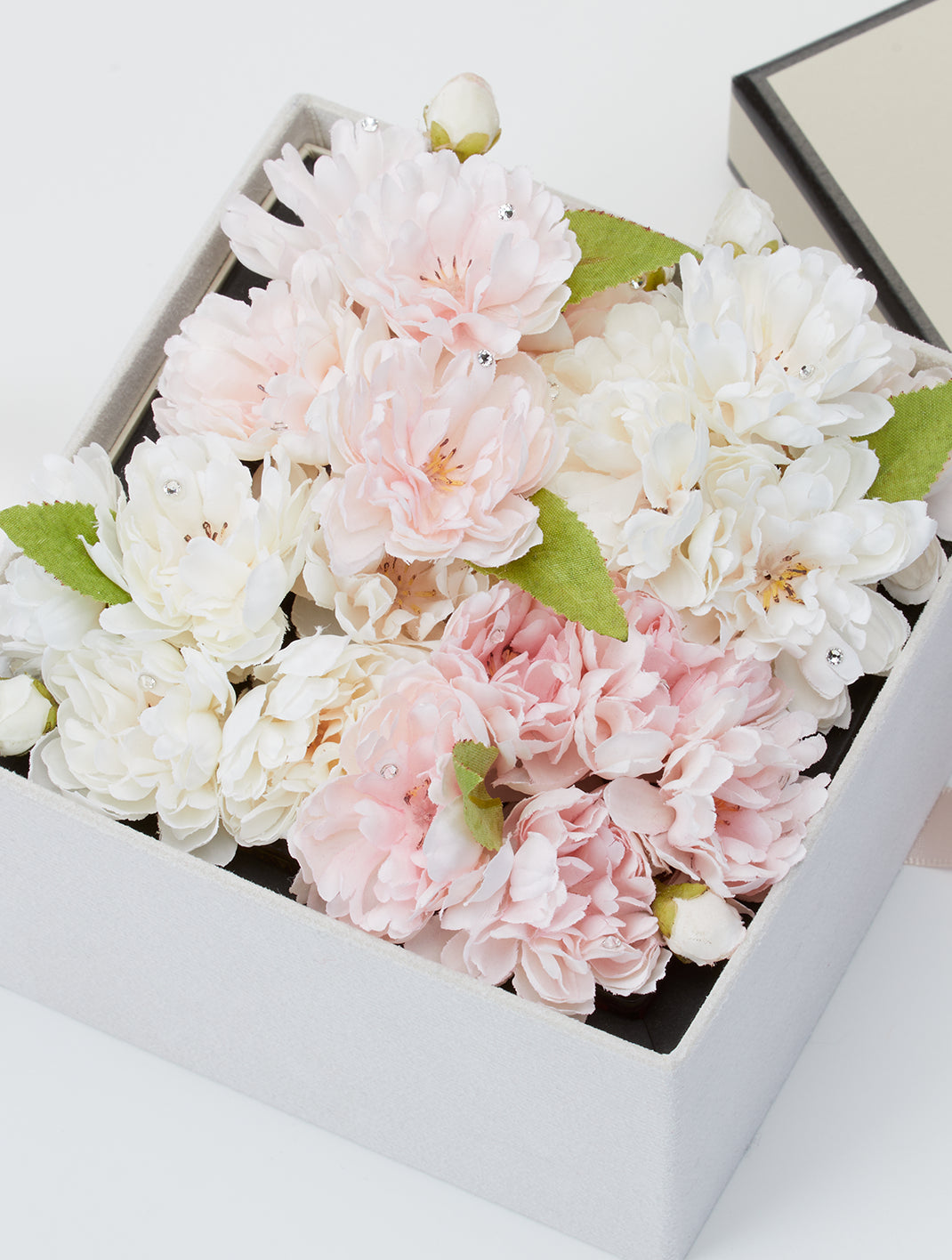 誕生日・記念日は桜ピンクのボックスフラワー MERIA ROOM PROPOSE