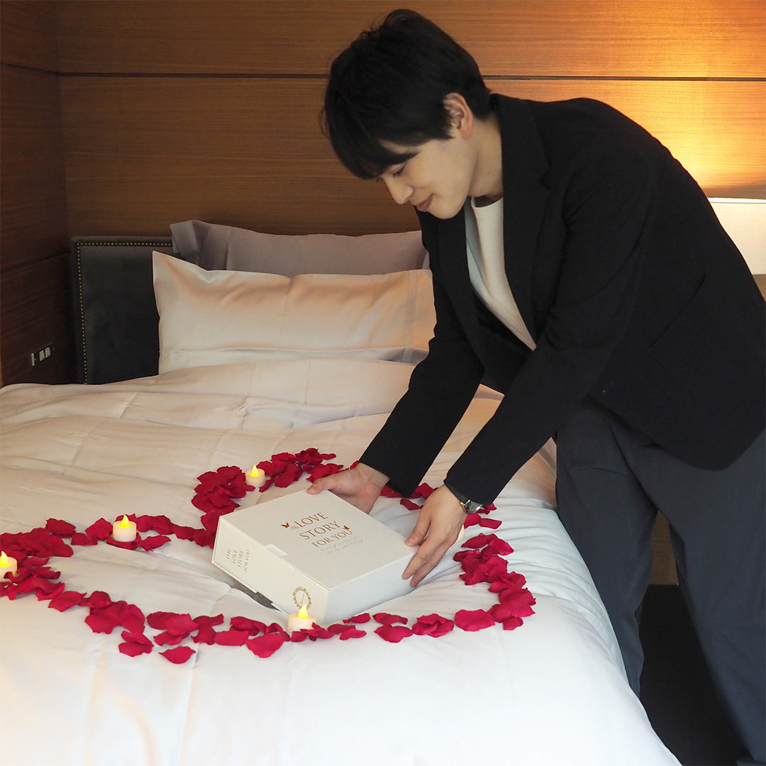商品の中身を確認したら、LOVE BOOK STORYをセッティングします