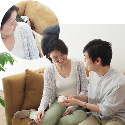 「どんな場所でも、さりげなくプロポーズできる」ようにコンパクトサイズに設計されたプロポーズボックス