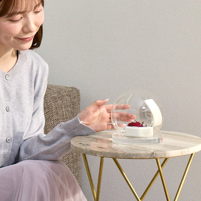 「プロポーズ後は飾っておきたい！」女性の声から生まれた専用ケースも一緒にプレゼントが人気♪