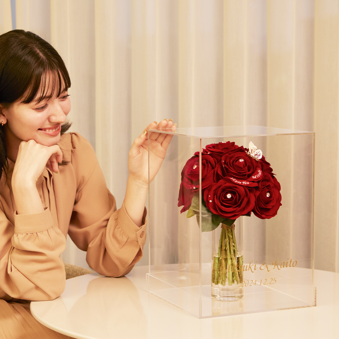 プロポーズ後も嬉しい♪「貰ったバラを大切に飾りたい！」の声から生まれた専用ケース