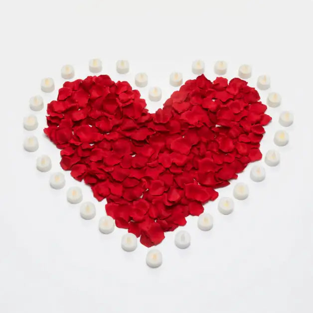 バラの花びら400枚とLEDキャンドルライト30個のサプライズ演出グッズ